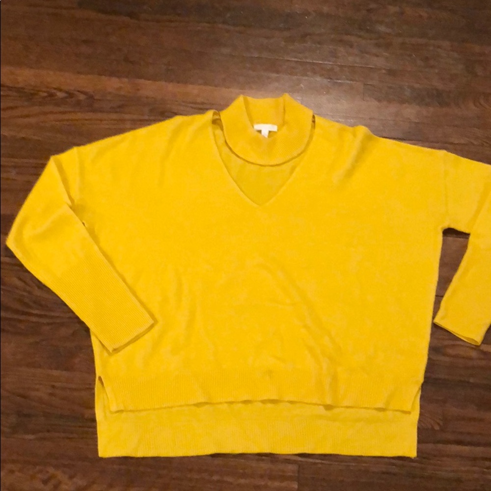 Abound v-neck sweater with neck band